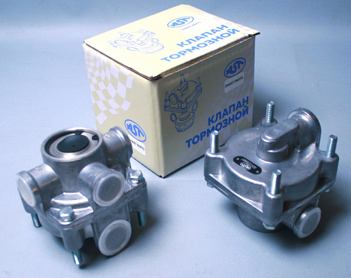 Клапан тормозной воздушный (AST1055/DZ9112360047/WG9000360134) AST Smart
